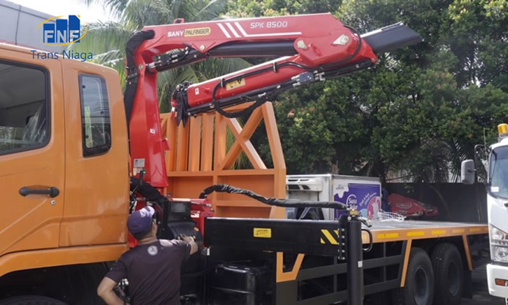 Service dan Perbaikan Crane Profesional
