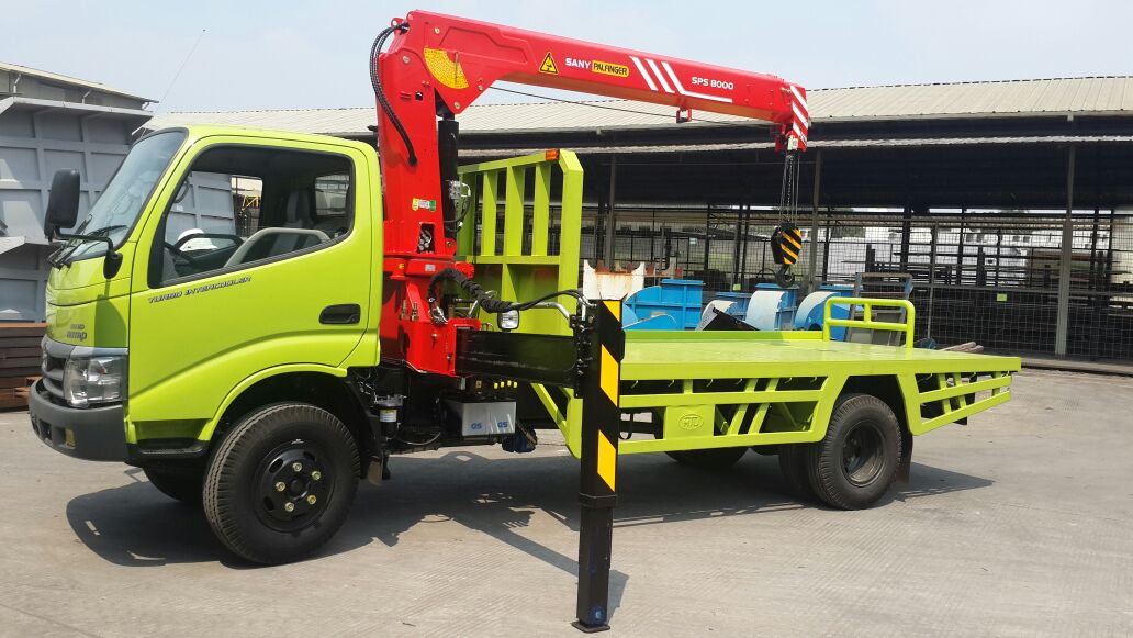 Truck Crane Kecil 3 Ton, Harga Paling Murah!